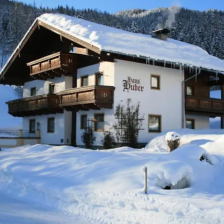 Haus Huber Apartman *